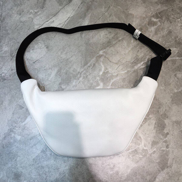 バレンシアガ ウエストポーチ スーパーコピー バレンシアガ ベルトバッグ Everyday leather